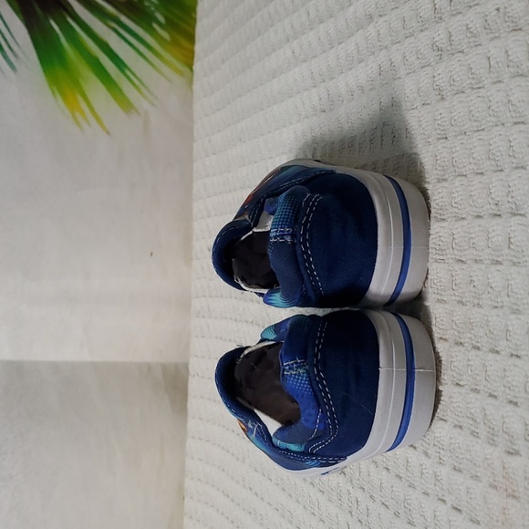 Disney Marvel Adventures Toddler sneakers size 7 - Picture 6 of 7